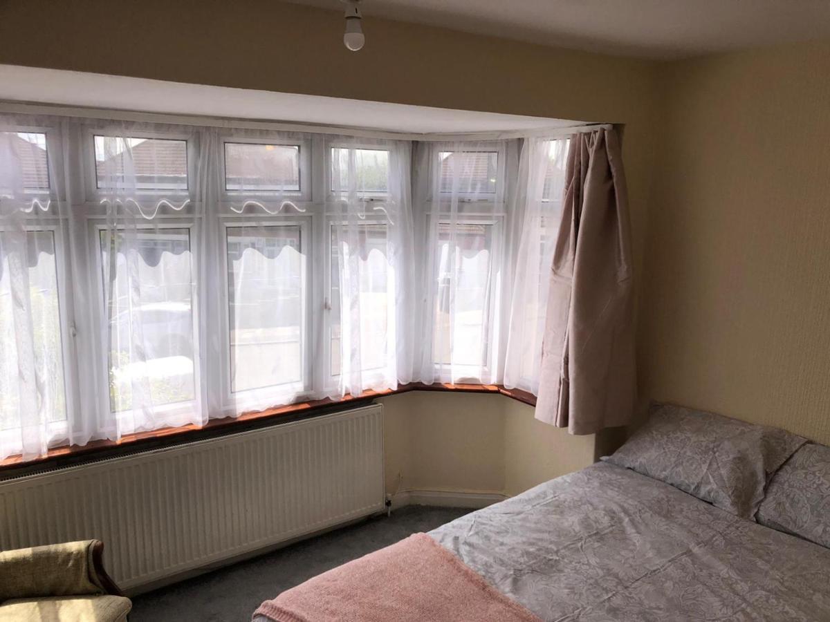 North London Rooms Exterior photo